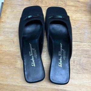 EUC Salvatore Ferragamo